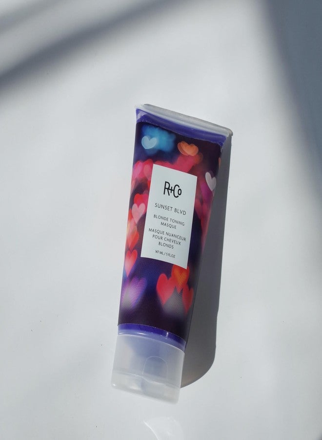 آر+كو قناع R+Co Sunset Blvd لتصحيح لون الشعر الأشقر | يُصحح درجات اللون الأشقر + يمنع بهتان لون الشعر + يُغذي الشعر | نباتي + لم يُختبر على الحيوانات | 140 مل - Image 4